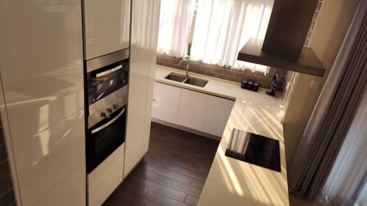 Photo of Kitchen in Greendale