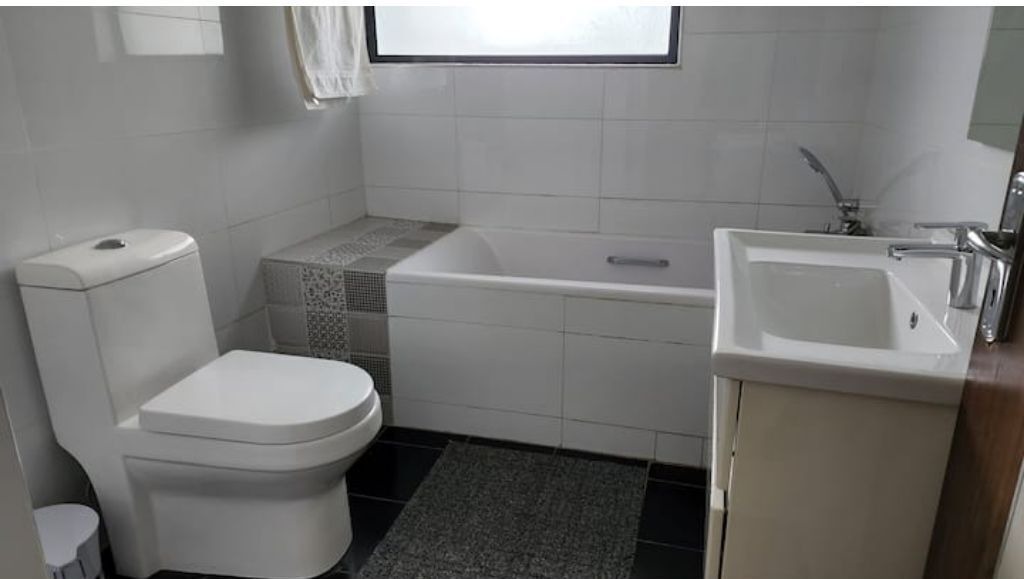 Photo of Bathroom in Greendale
