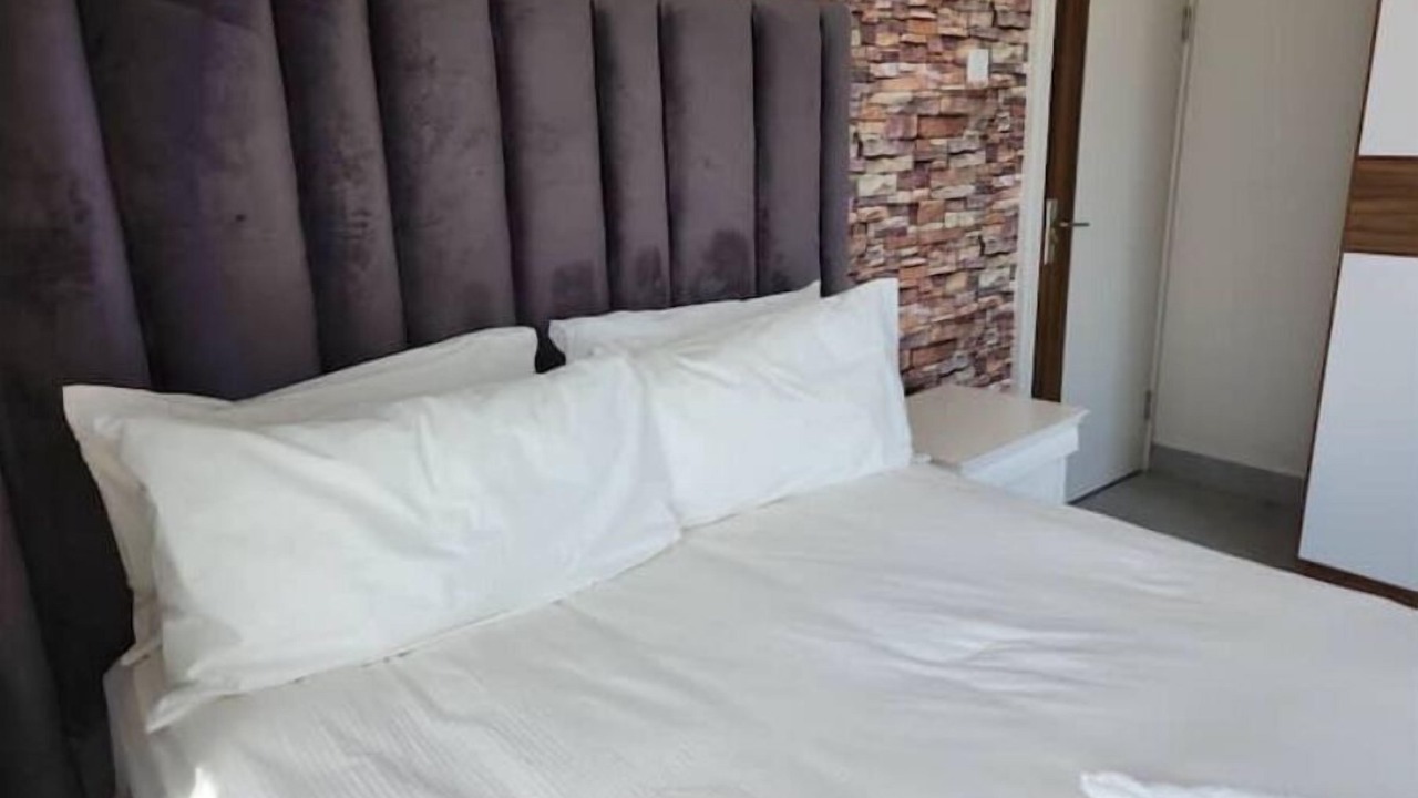 Photo of Bedroom in Greendale