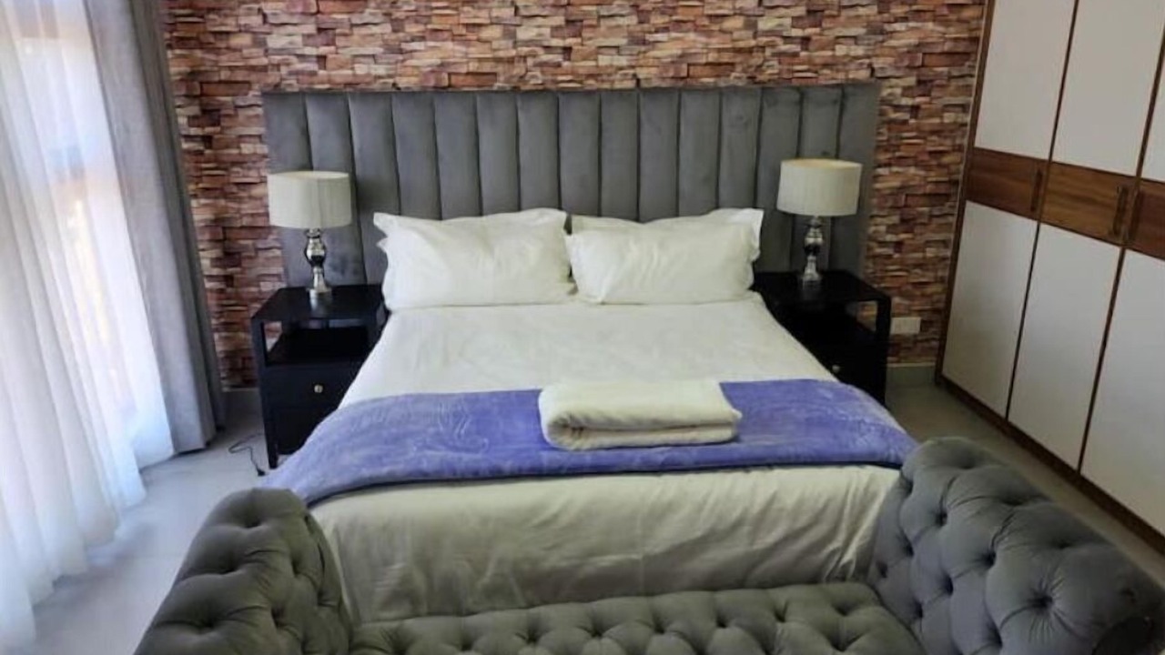 Photo of Bedroom in Greendale