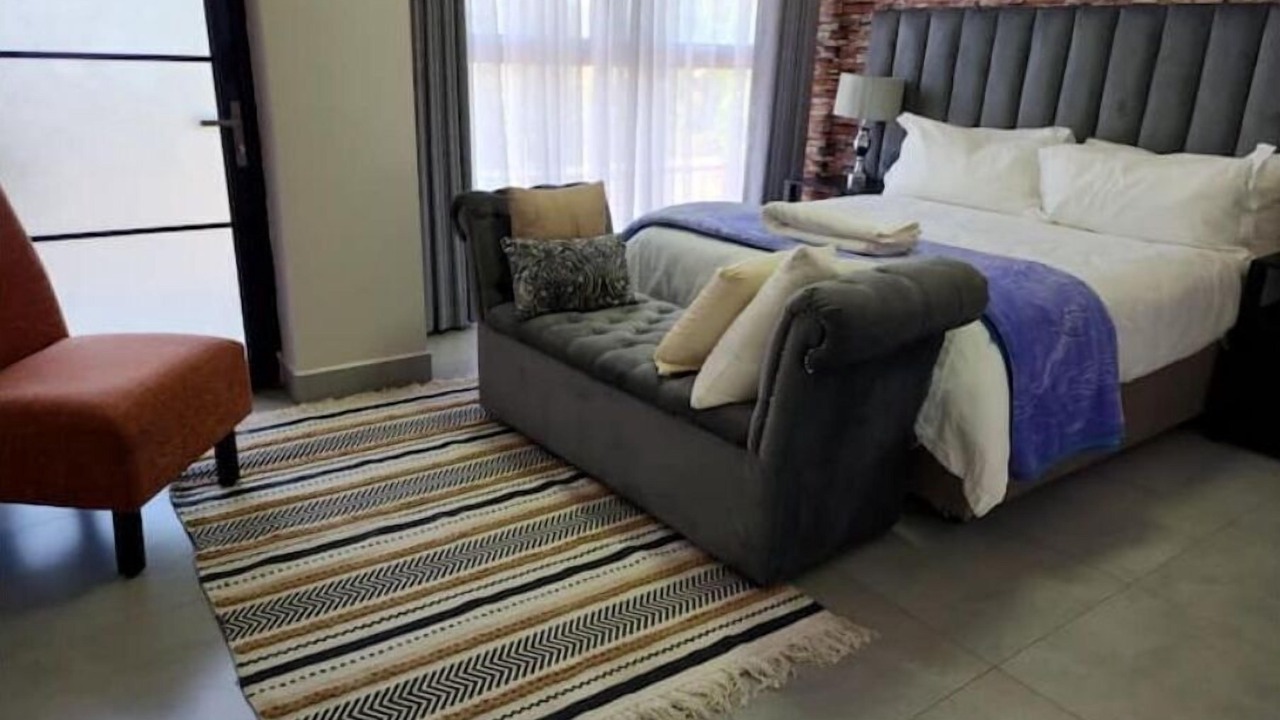 Photo of Bedroom in Greendale