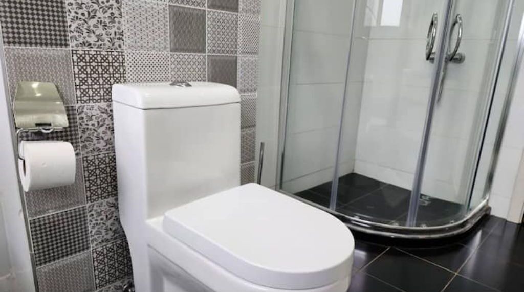 Photo of Bathroom in Greendale