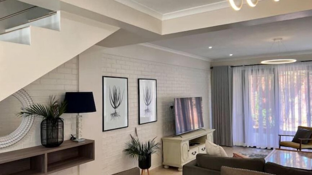 Photo of Livingroom in Greendale