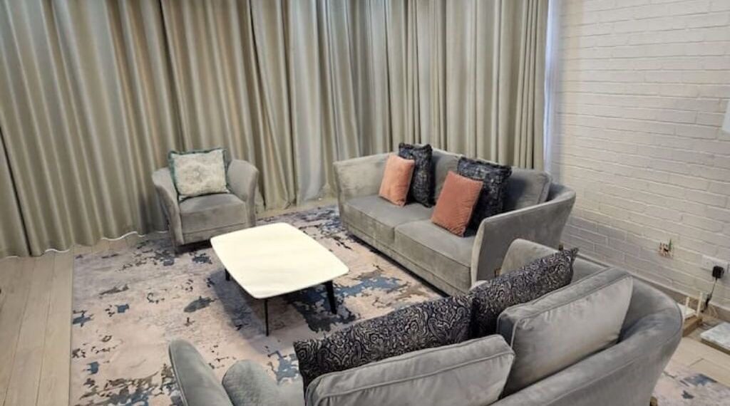 Photo of Livingroom in Greendale