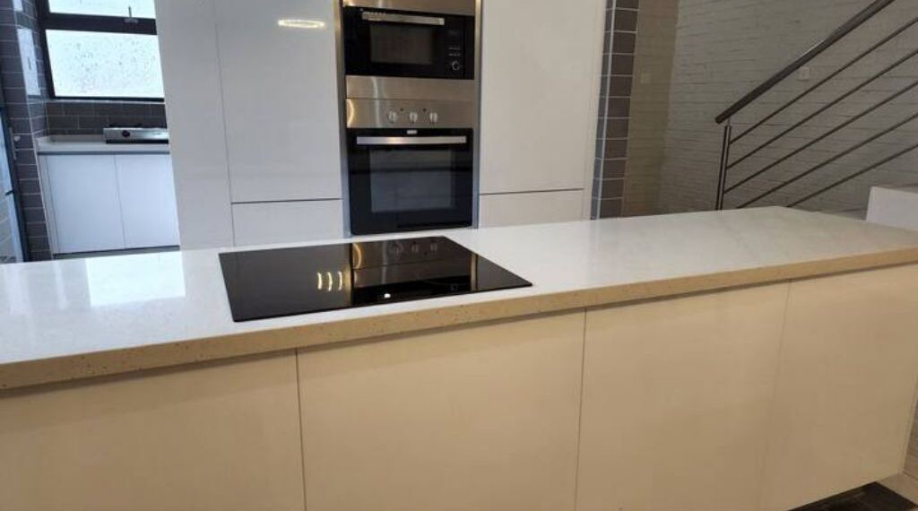 Photo of Kitchen in Greendale