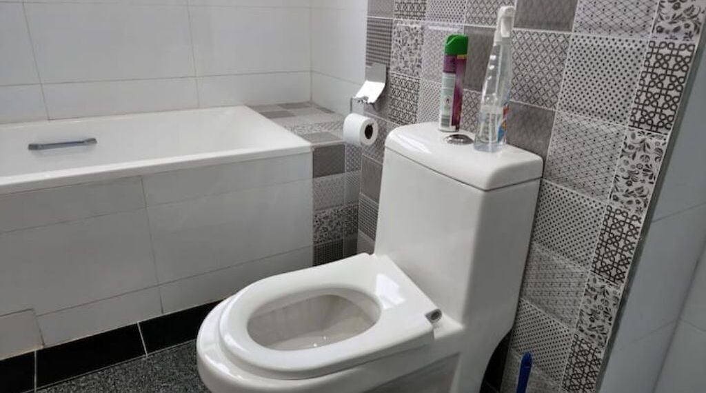 Photo of Bathroom in Greendale