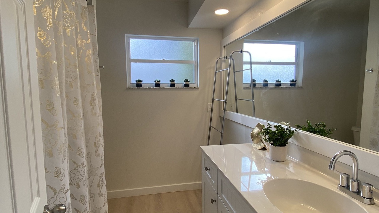 Photo of Bathroom in Ridge Wood Heights