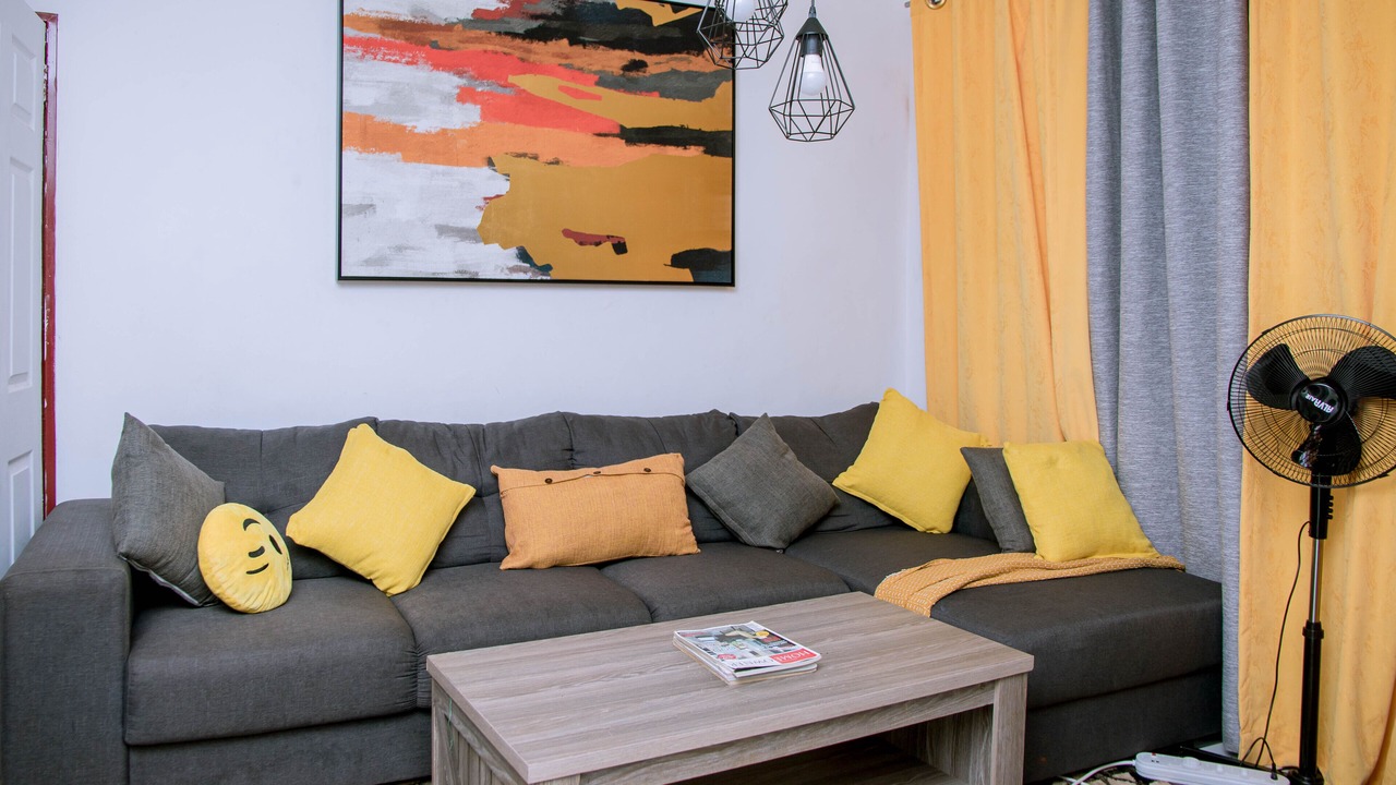Photo of Livingroom in Harare East
