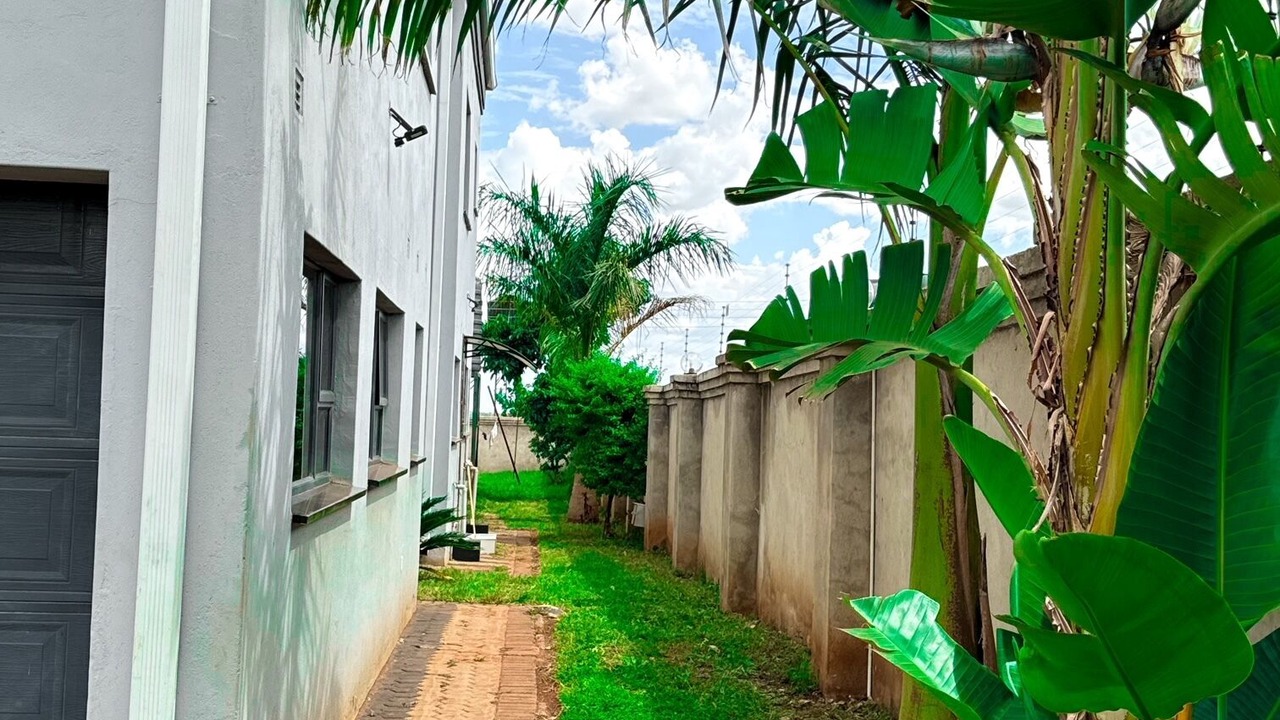 Photo of Outdoor in Glen Lorne