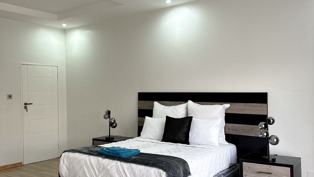 Photo of Bedroom in Glen Lorne
