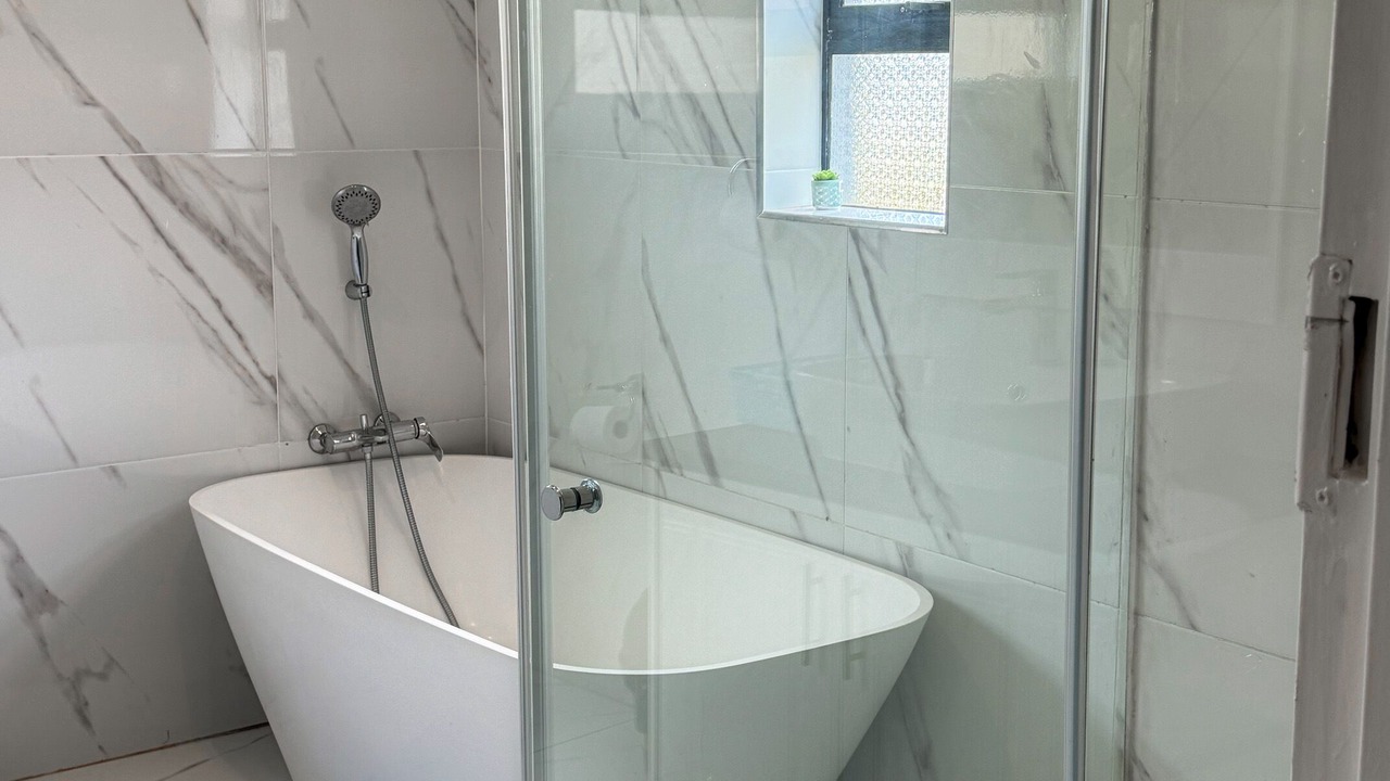 Photo of Bathroom in Glen Lorne