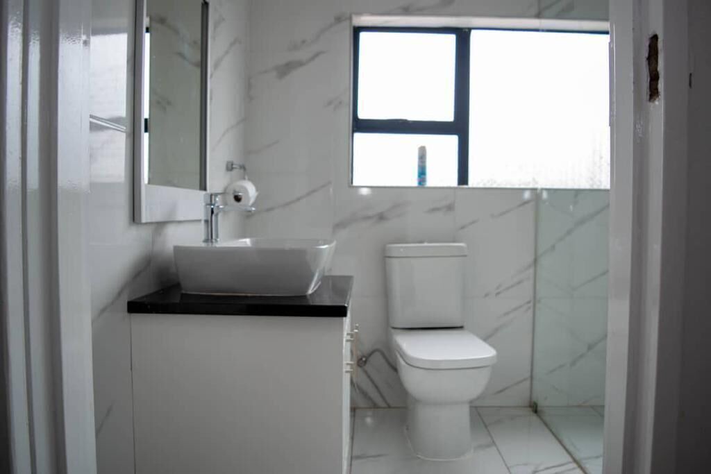 Photo of Bathroom in Glen Lorne