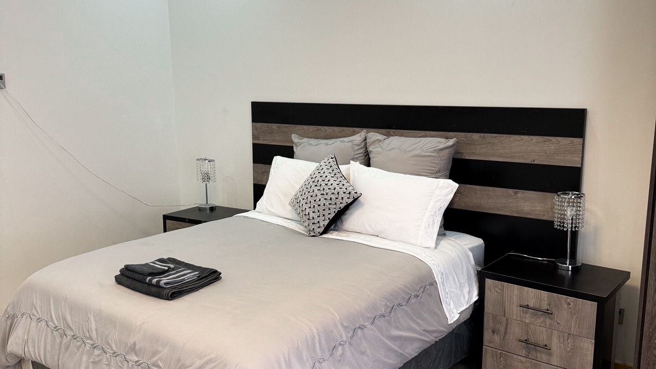 Photo of Bedroom in Glen Lorne