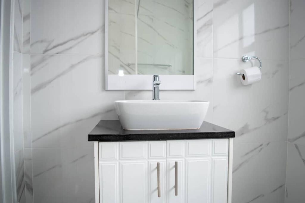 Photo of Bathroom in Glen Lorne