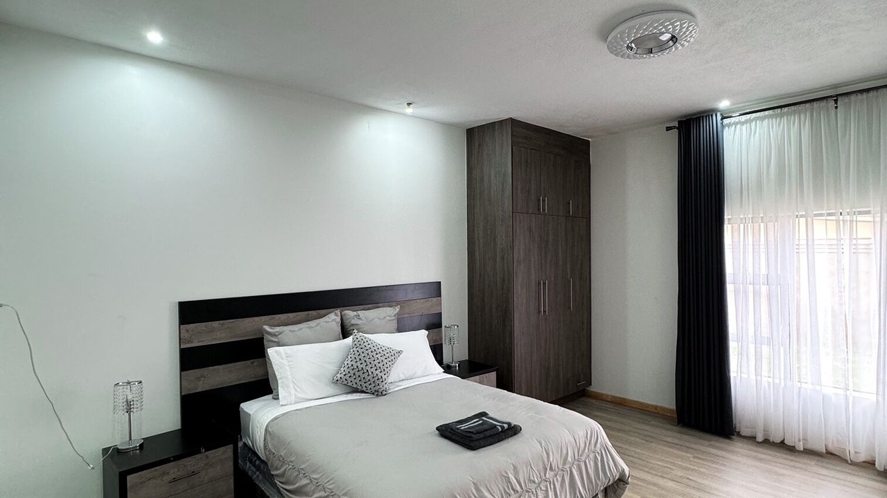 Photo of Bedroom in Glen Lorne