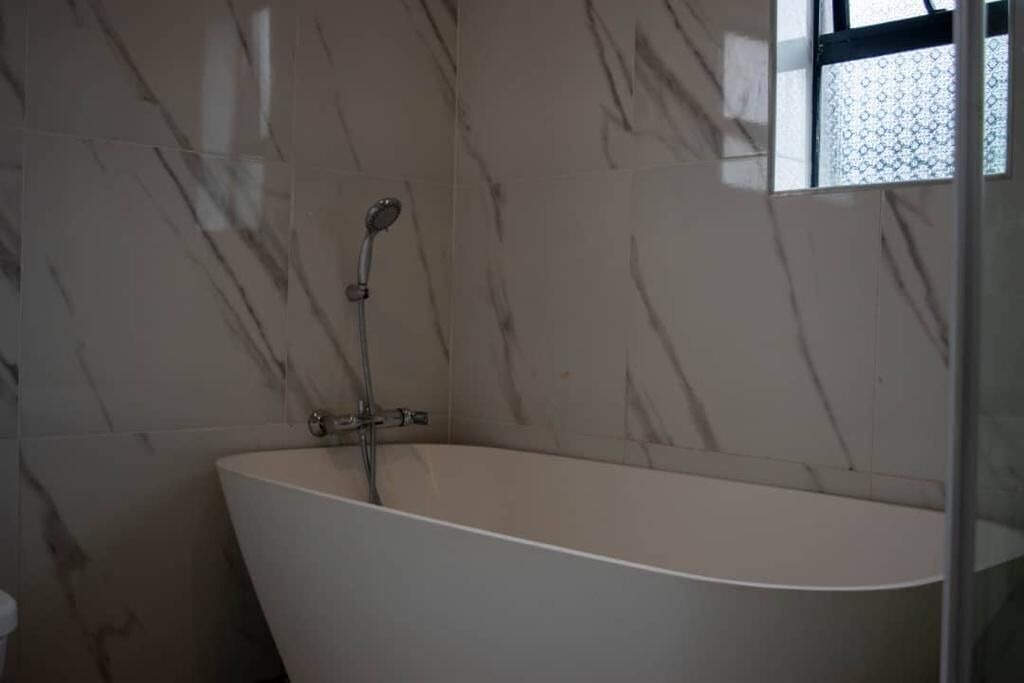 Photo of Bathroom in Glen Lorne