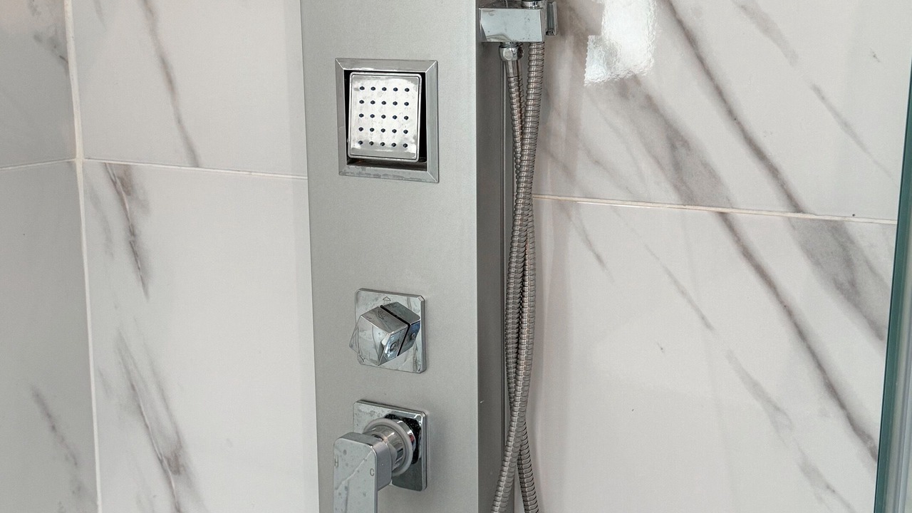 Photo of Bathroom in Glen Lorne