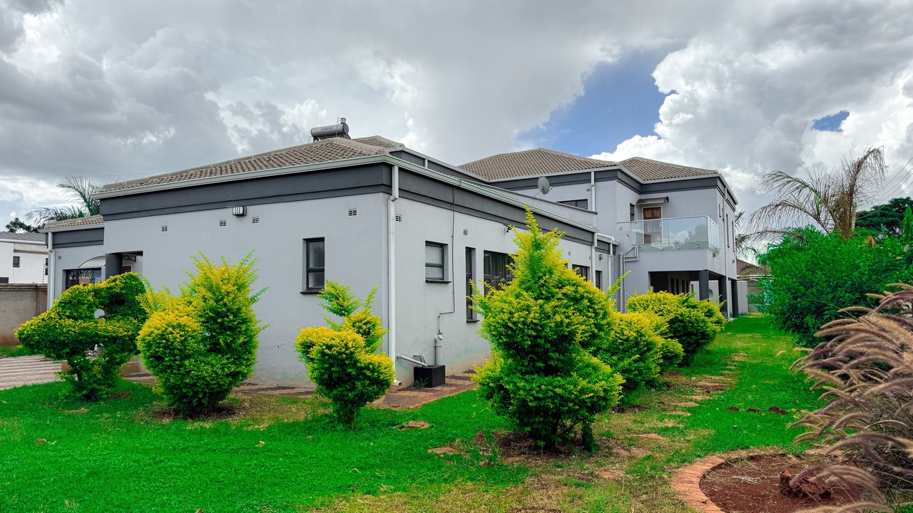 Photo of Outdoor in Glen Lorne