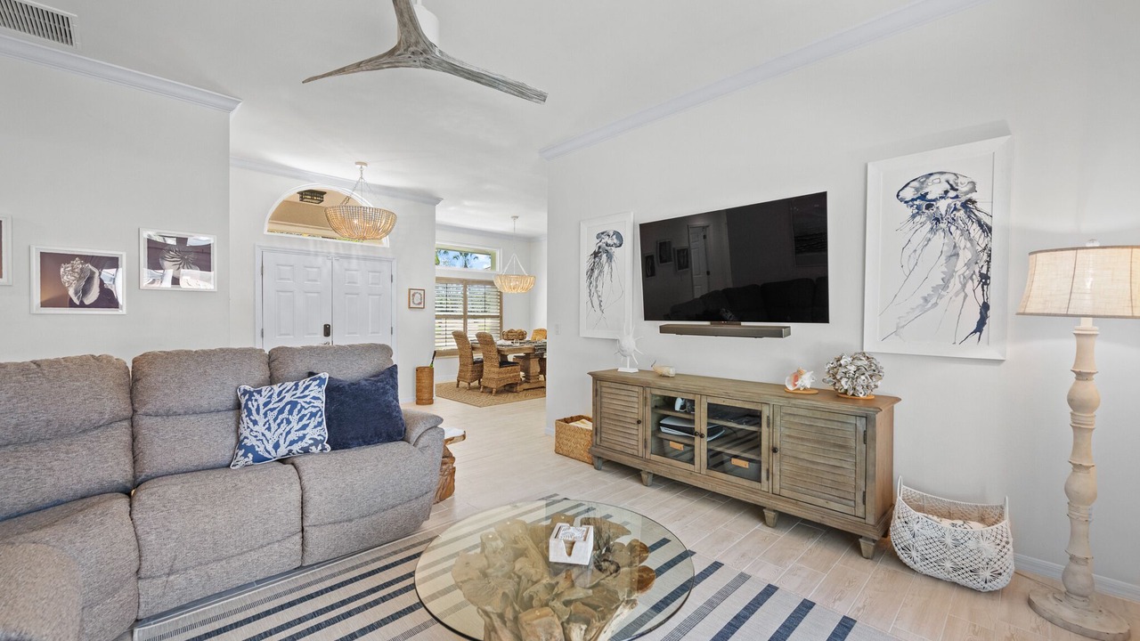 Photo of Livingroom in Palma Sola