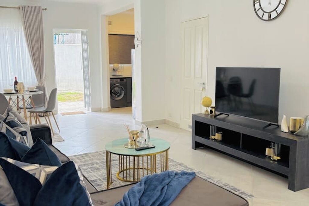 Photo of Livingroom in Harare