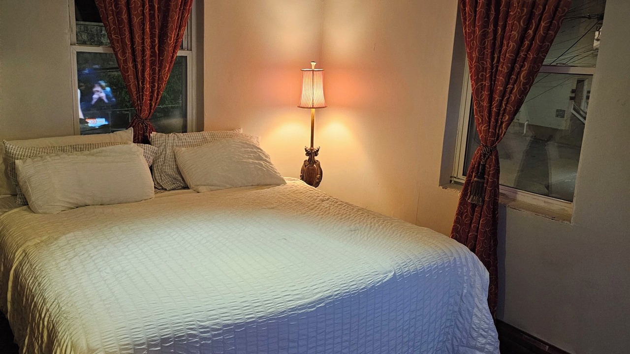 Photo of Bedroom in Logan
