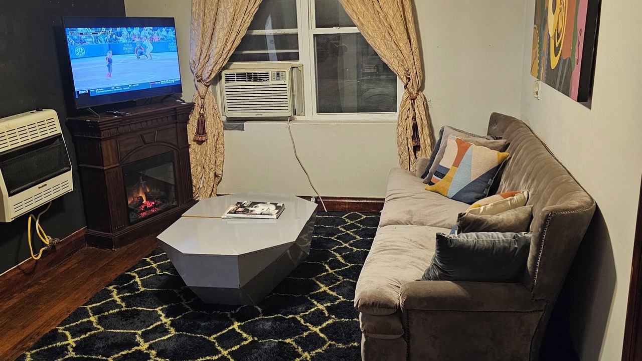 Photo of Livingroom in Logan