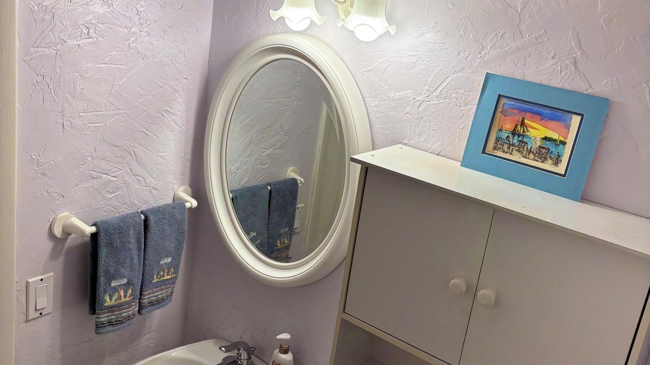 Photo of Bathroom in Cape Caneveral Beach Gardens