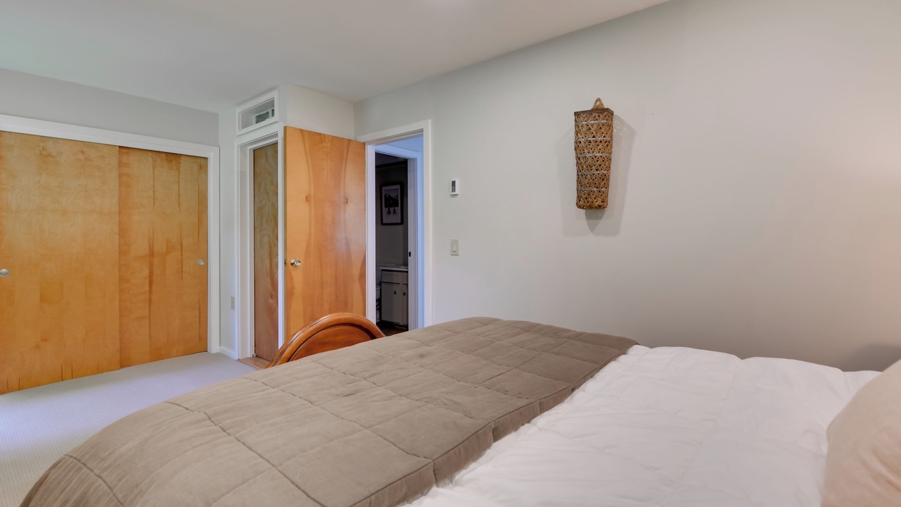 Photo of Bedroom in Warren