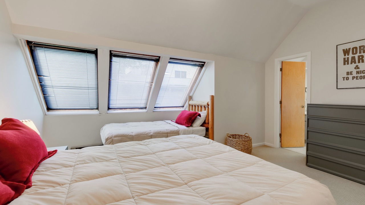 Photo of Bedroom in Warren