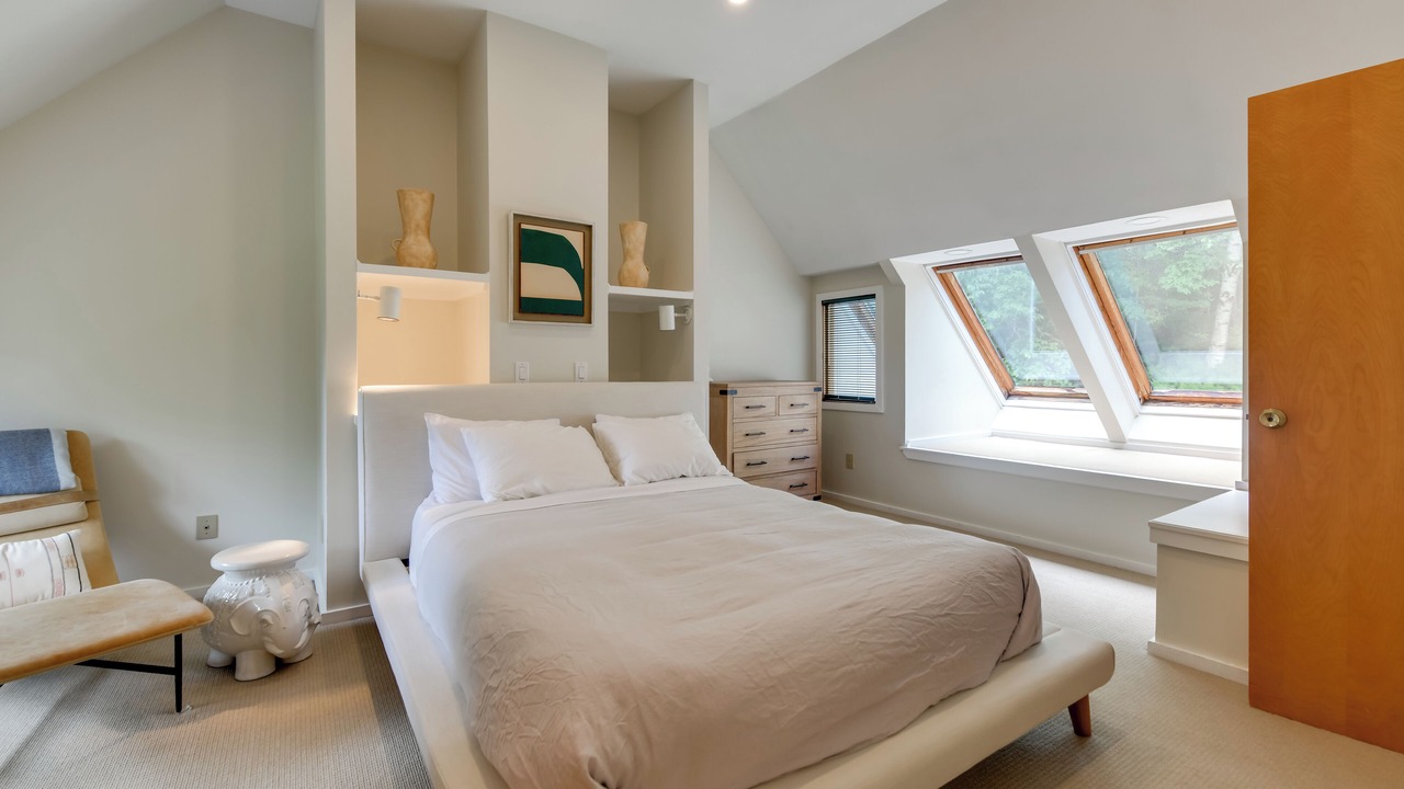 Photo of Bedroom in Warren