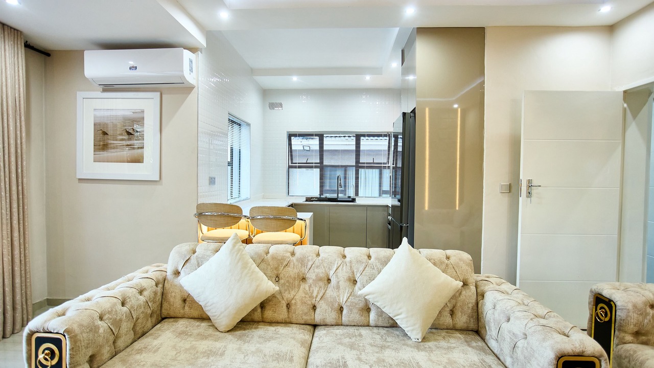 Photo of Livingroom in Harare