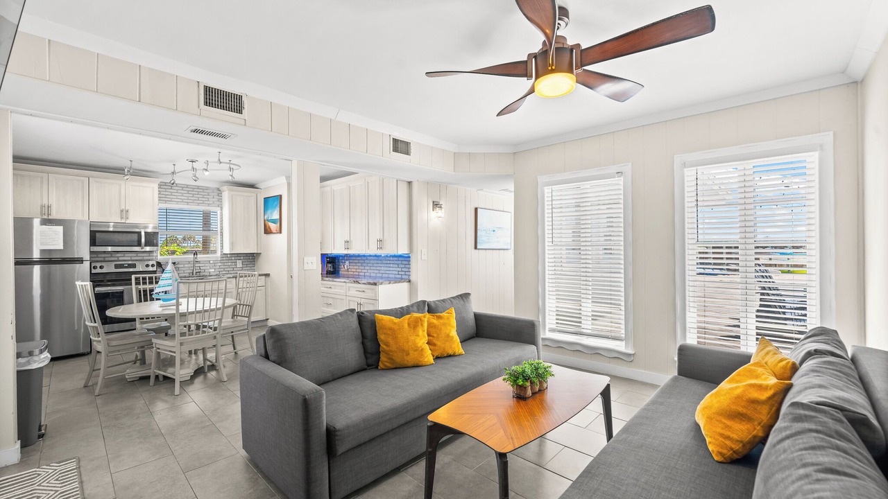 Photo of Bedroom in Orlando Beach