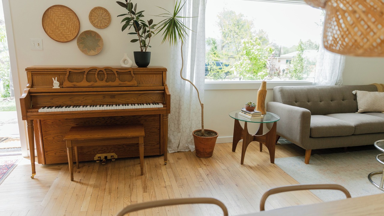 Photo of Livingroom in Central Colorado Springs