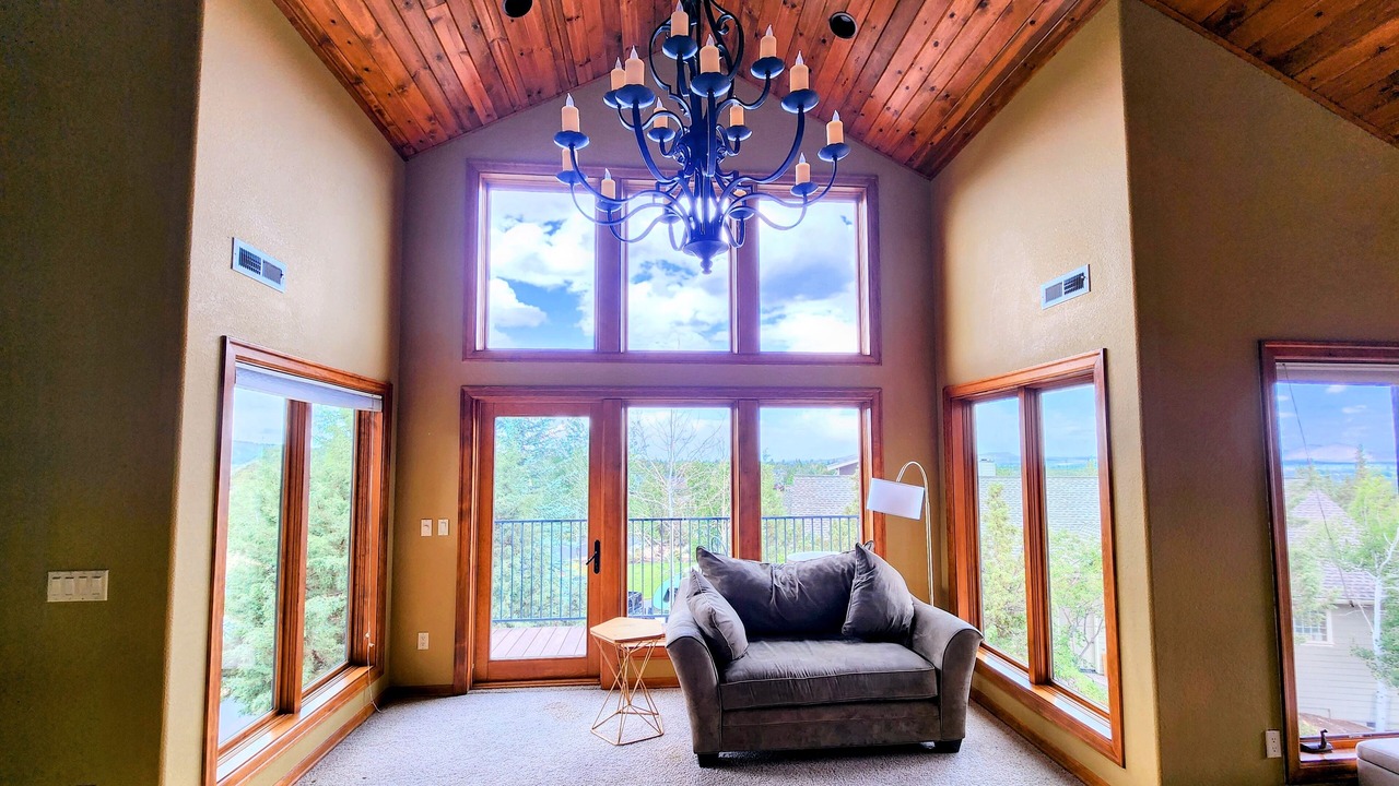 Photo of Livingroom in Redmond