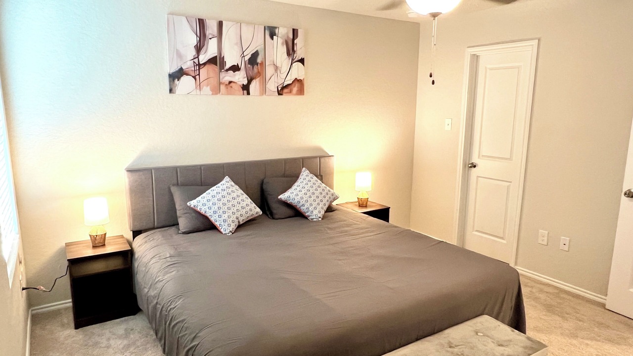 Photo of Bedroom in North San Antonio - SAT