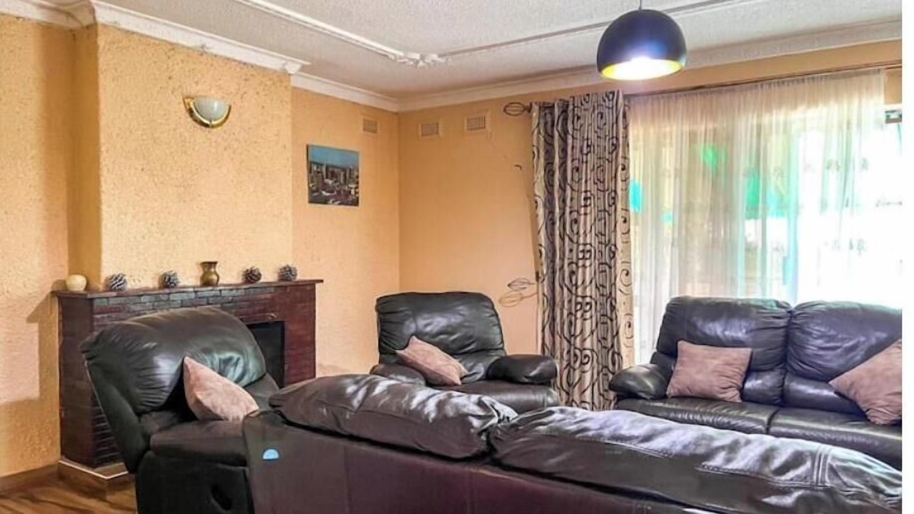 Photo of Livingroom in Gweru