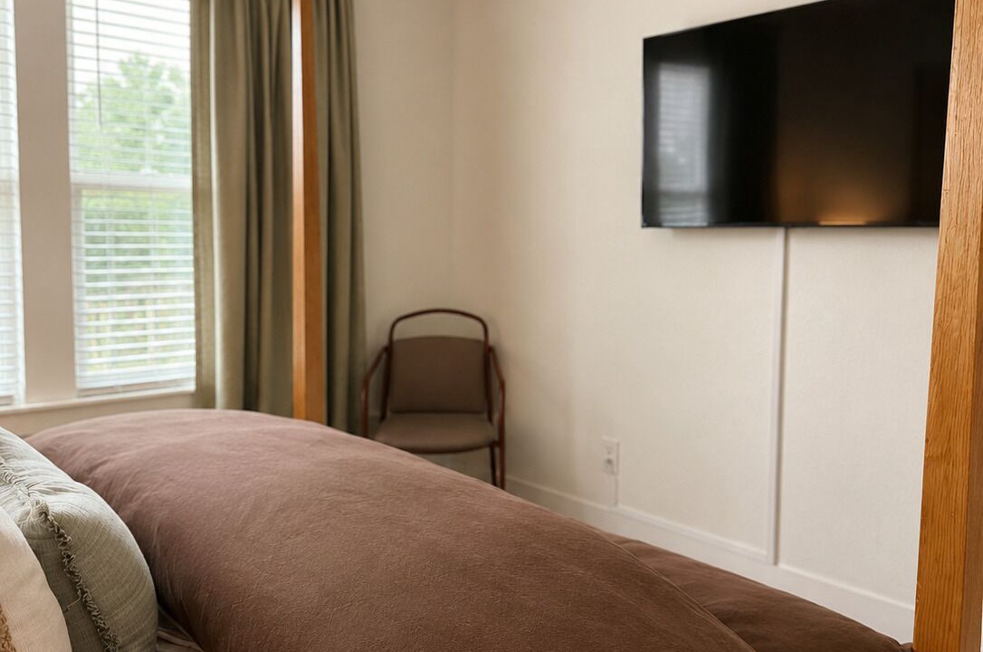 Photo of Bedroom in River Road