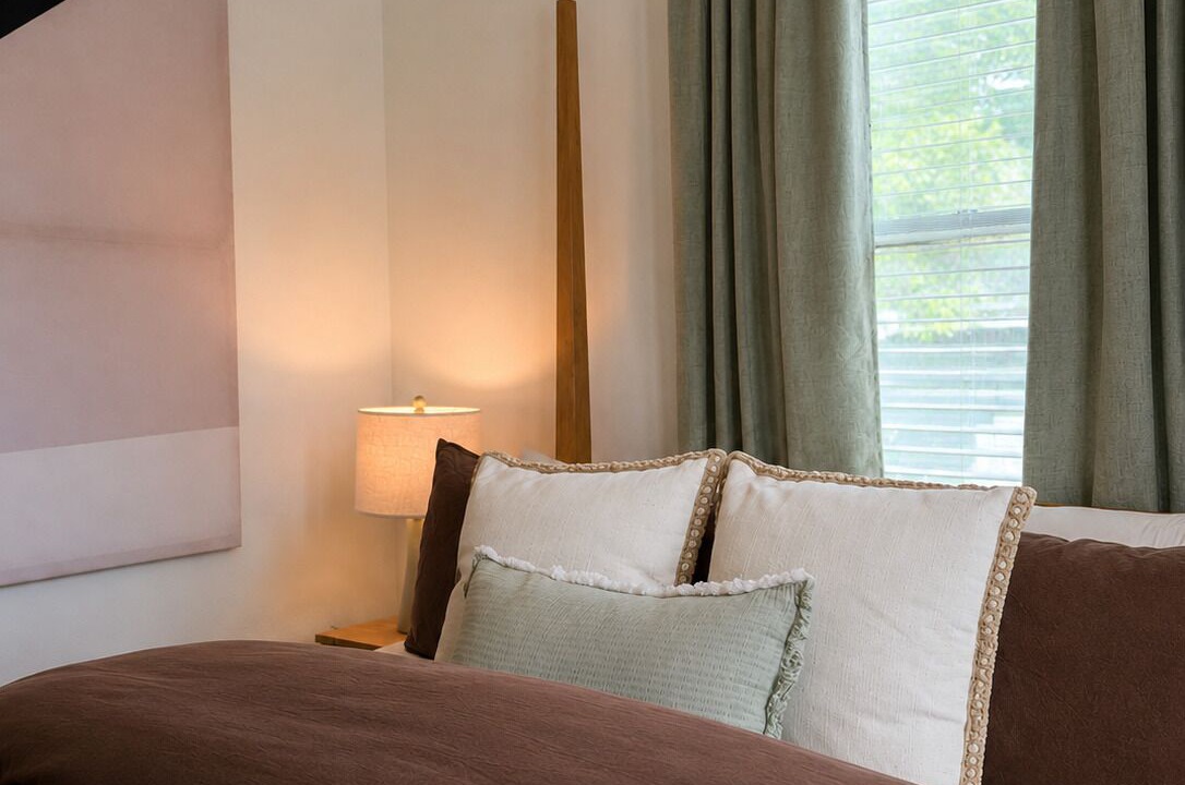 Photo of Bedroom in River Road