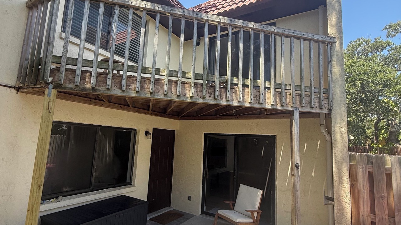 Photo of Patio Balcony in Cape Caneveral Beach Gardens