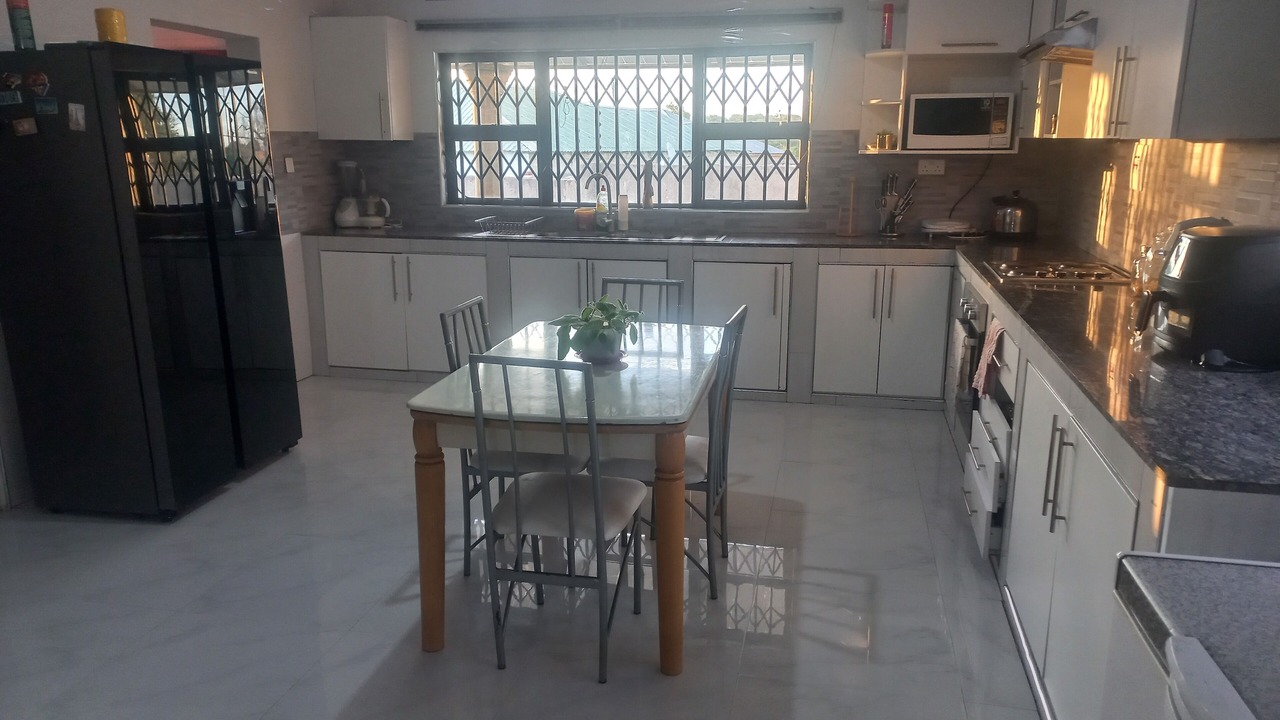 Photo of Kitchen in Chiawa Conservancy