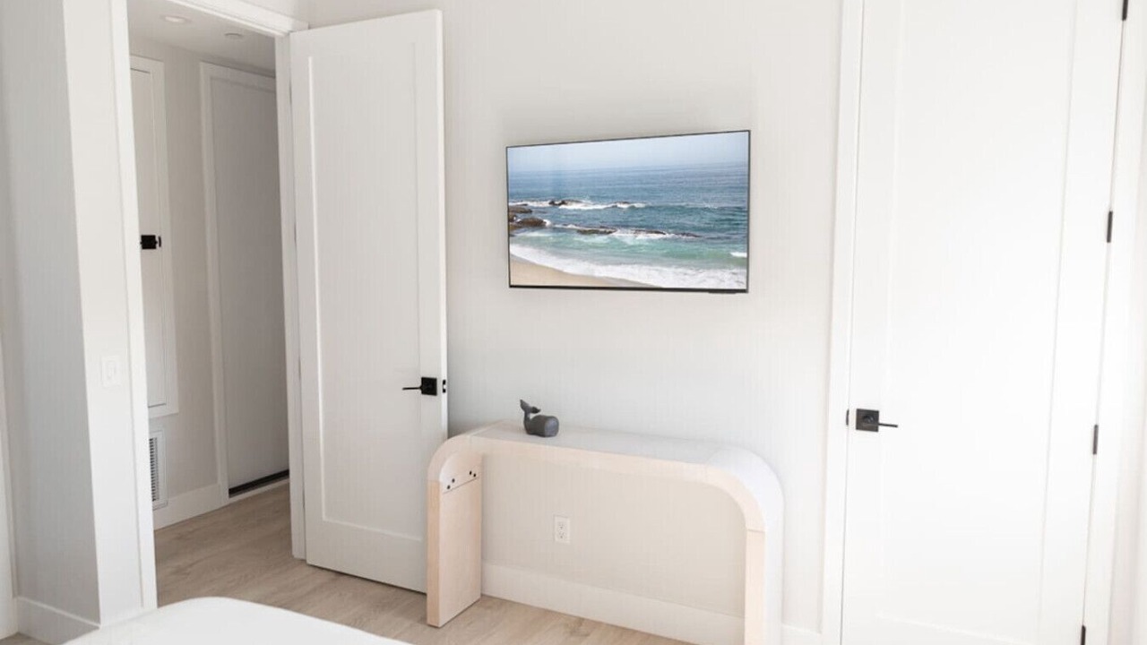 Photo of Bedroom in Huntington Beach