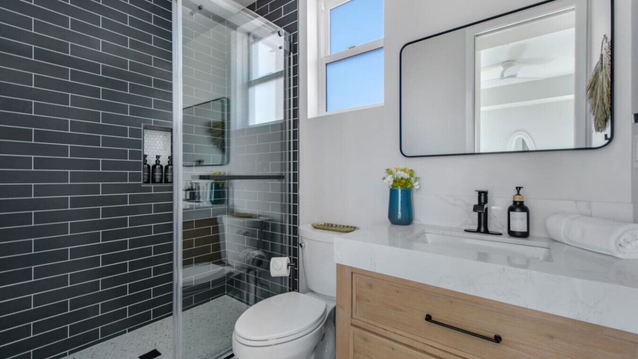 Photo of Bathroom in Huntington Beach