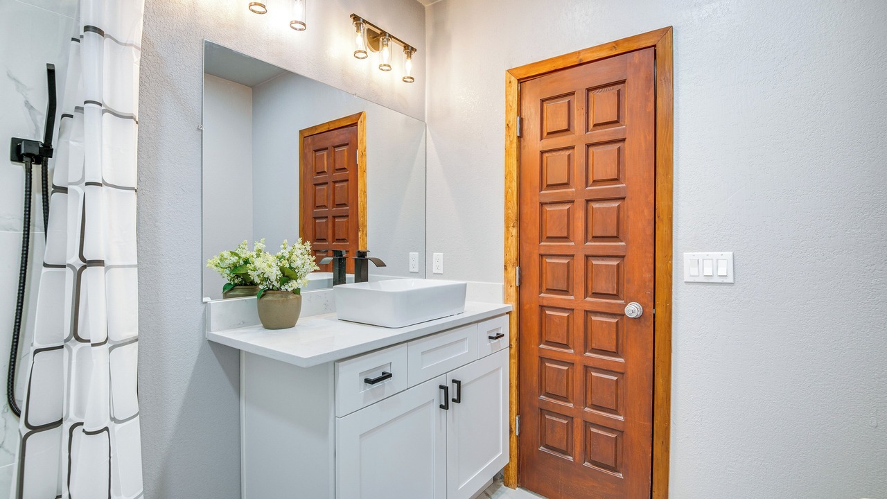 Photo of Bathroom in Cocoa