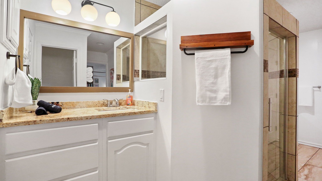 Photo of Bathroom in Whispering Oaks