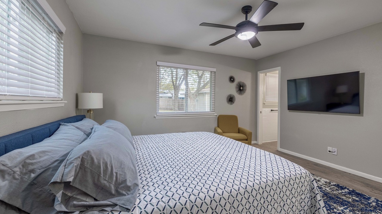 Photo of Bedroom in North San Antonio - SAT