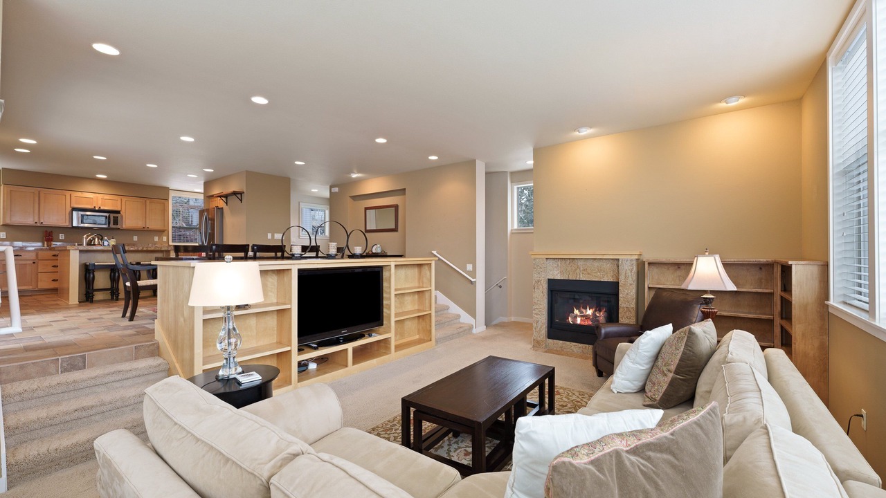 Photo of Livingroom in Redmond