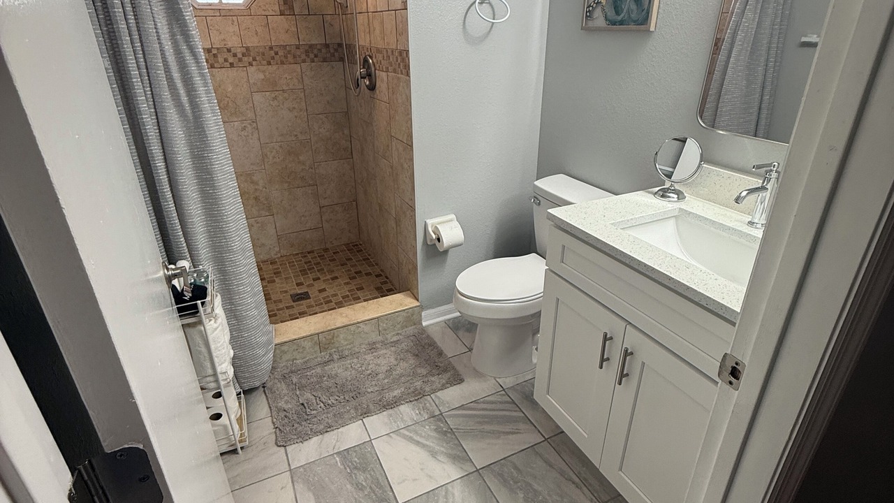 Photo of Bathroom in Lindfields