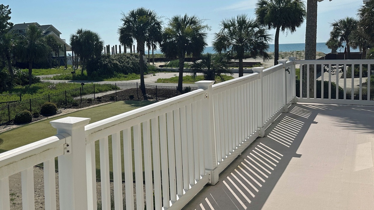 Photo of Patio Balcony in Inlet Harbour