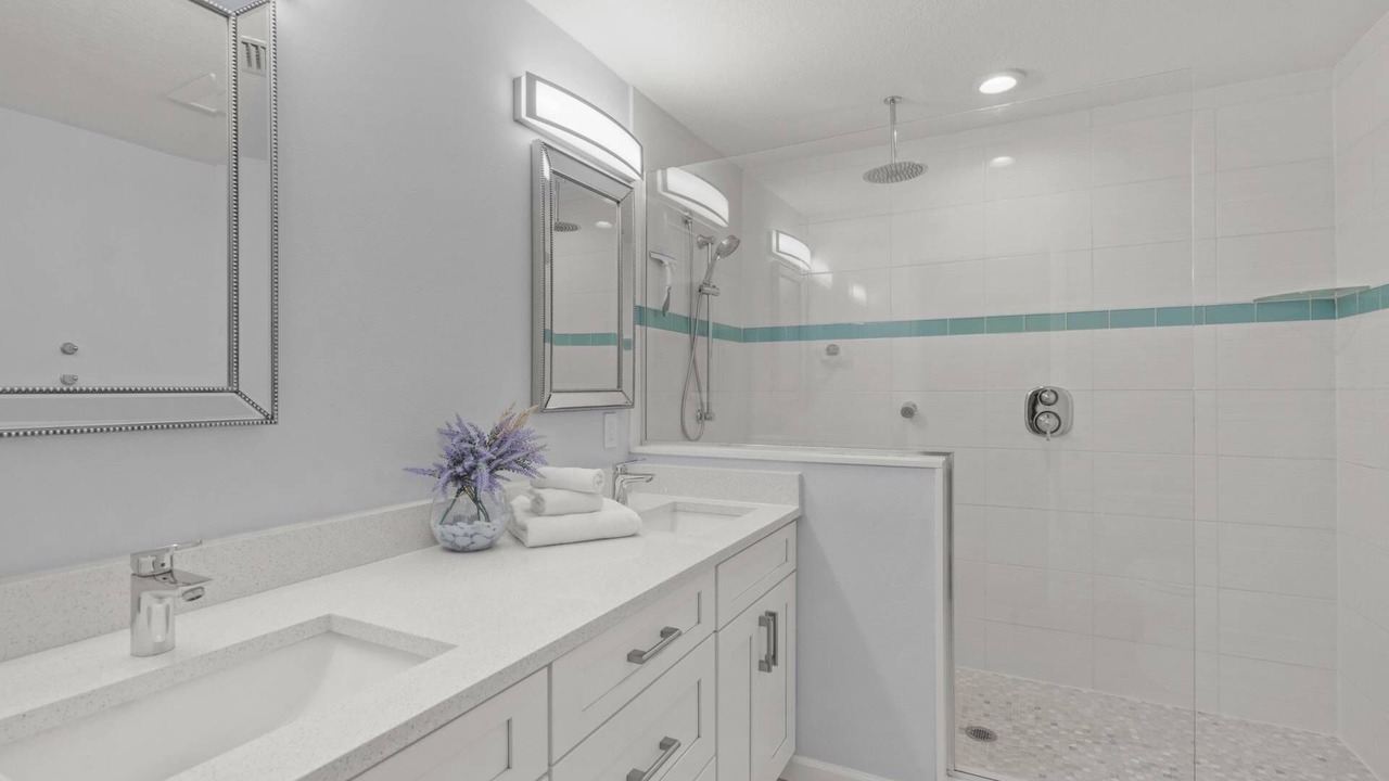 Photo of Bathroom in Gulf Gate Estates