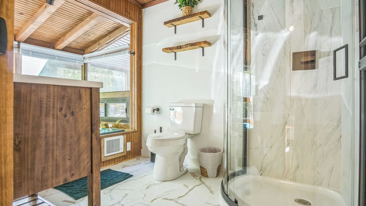 Photo of Bathroom in Pocono Lake
